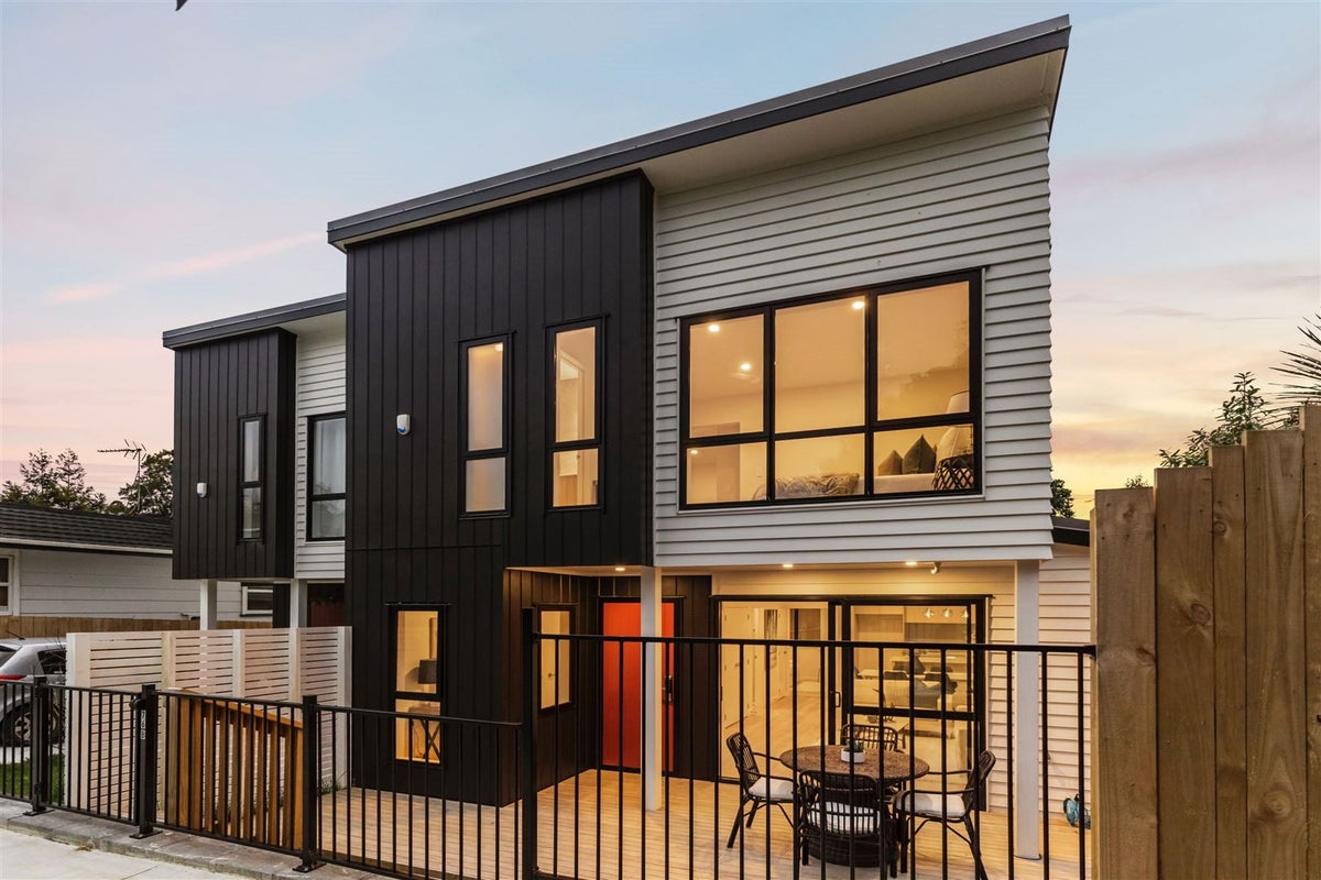 76B Salamanca Road, Sunnynook, Auckland - Carousel 2