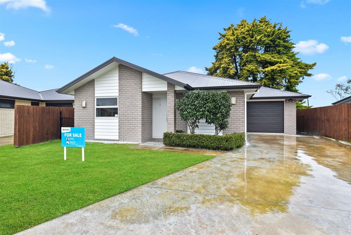 5/11 Errol Close, Burbush, Hamilton - Carousel 1