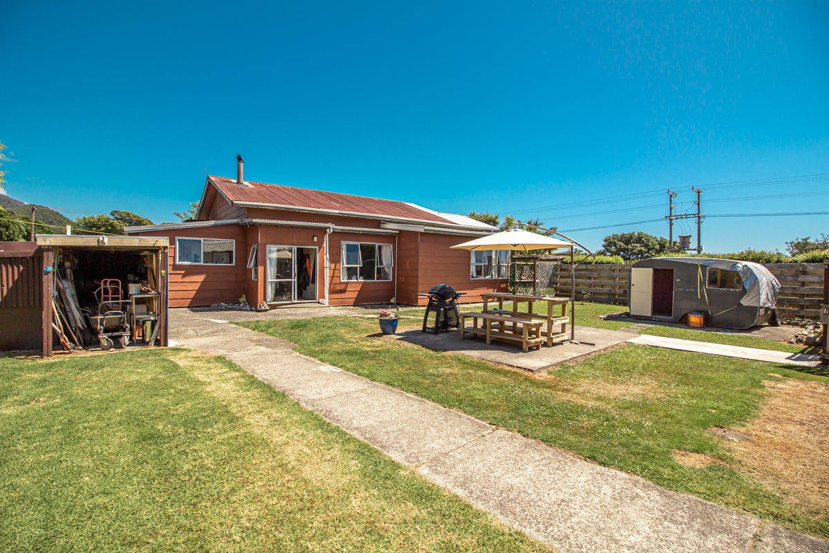20 Main Road, Ngakawau, Hector - Carousel 2