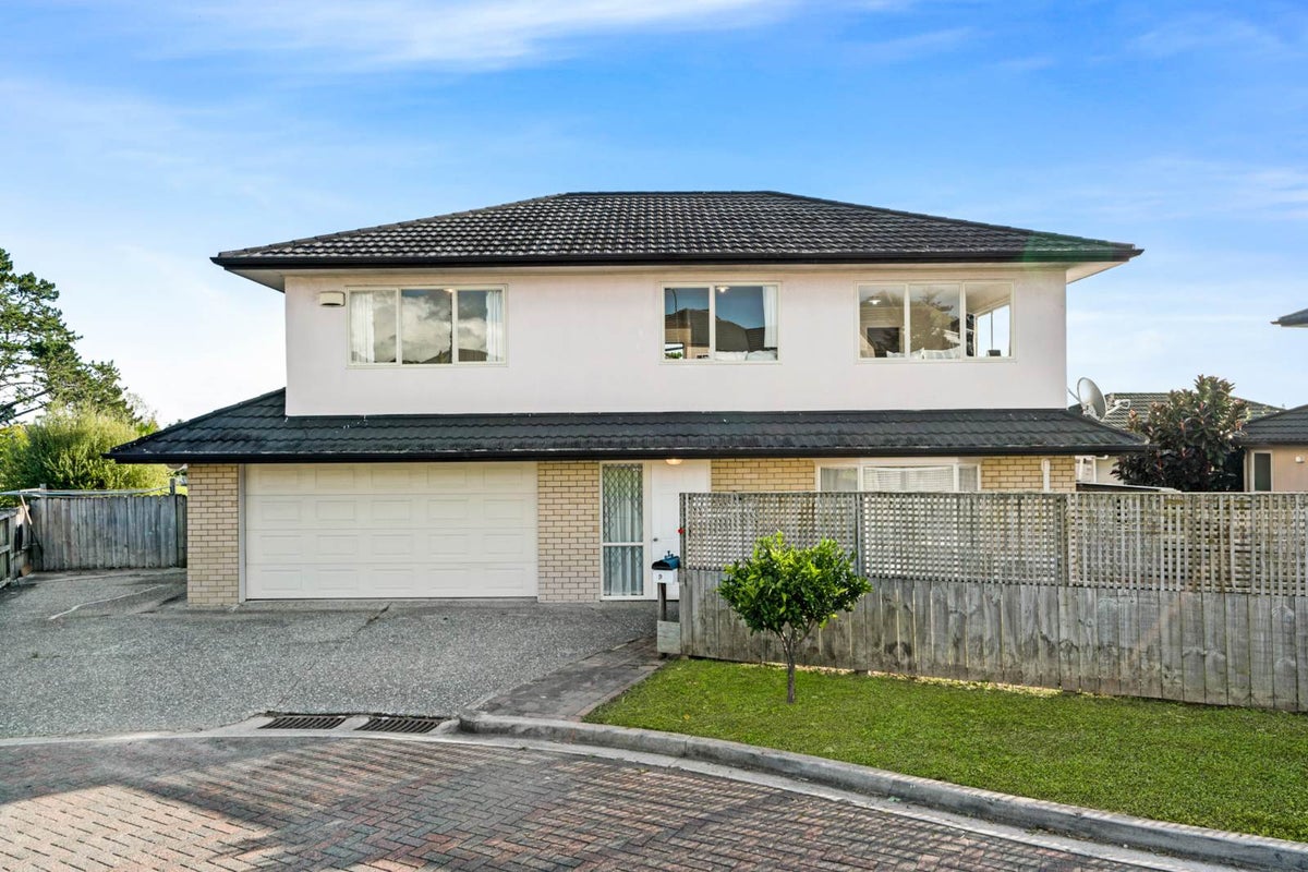 9 San Luis Place, Golflands, Auckland - Carousel 1