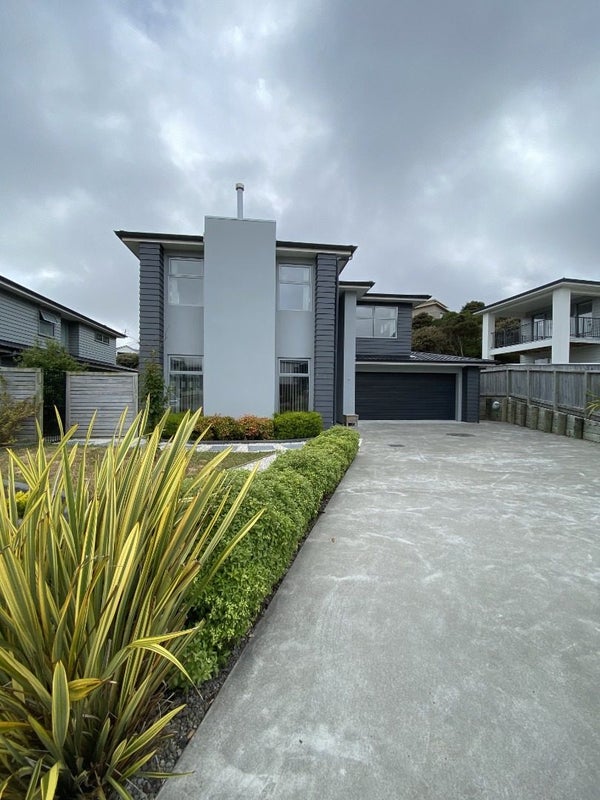 9 Okataina Way, Aotea, Porirua - Carousel 2