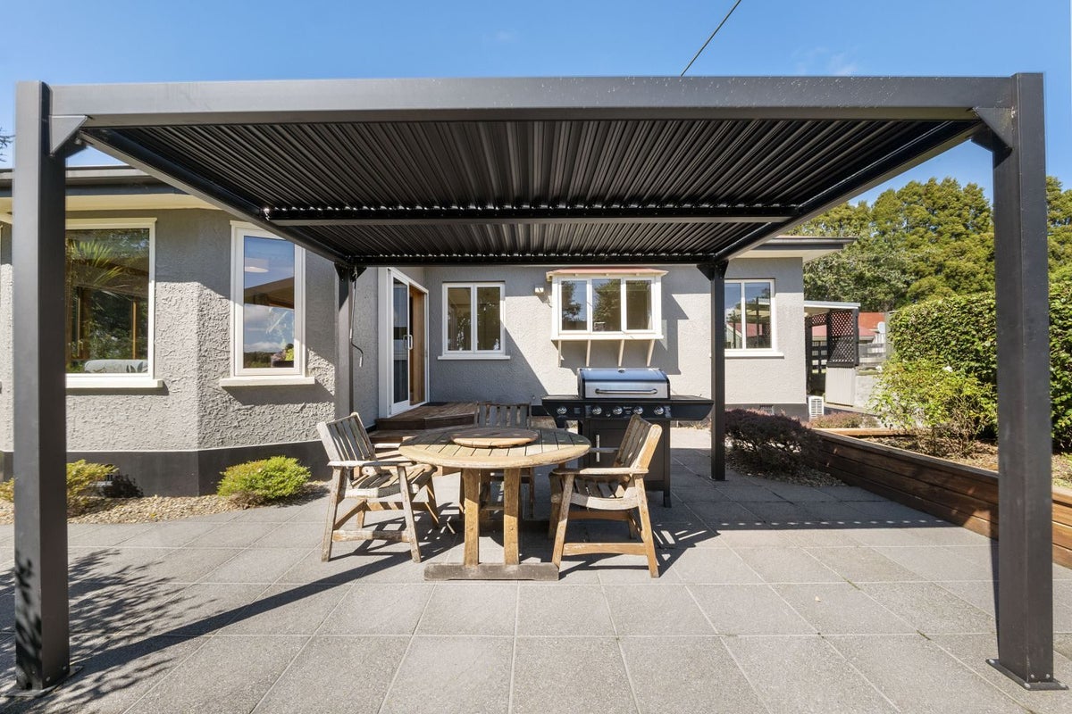 88 Hill Road, Kaimiro, New Plymouth - Carousel 1