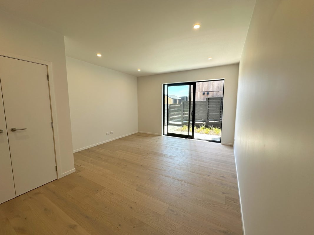 73A Roberta Avenue, Glendowie, Auckland - Carousel 2