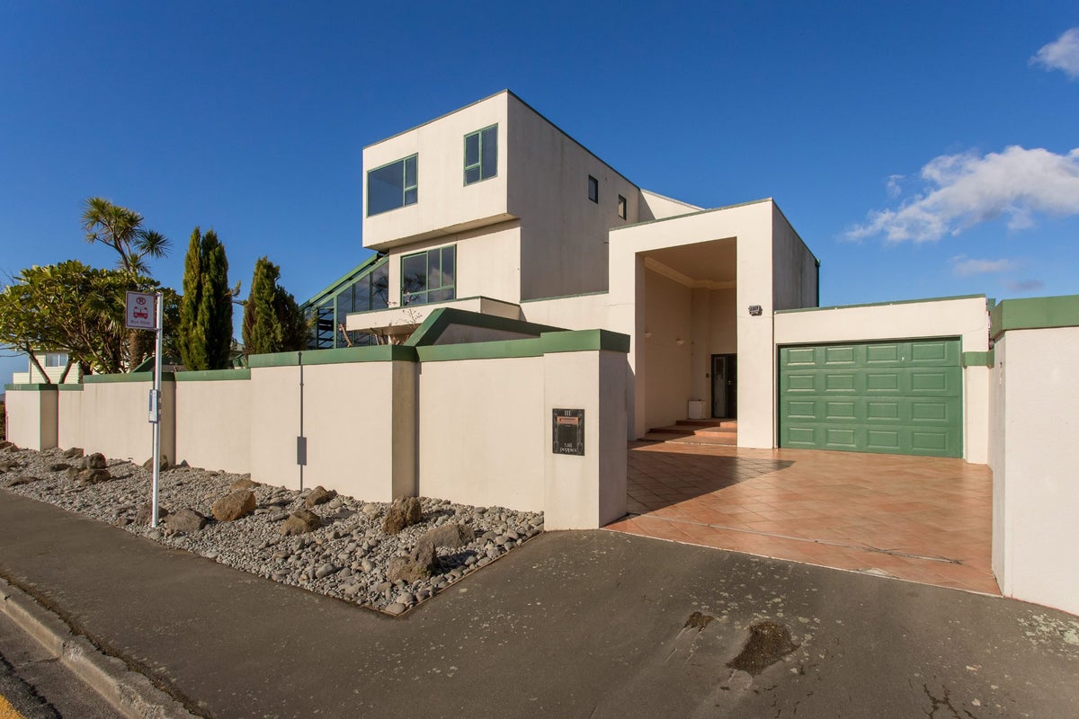 111 Ravensdale Rise, Westmorland, Christchurch - Carousel 1