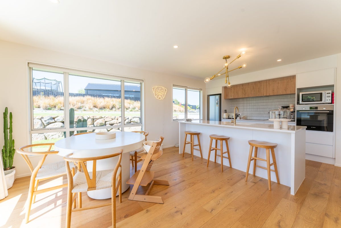 41 Meadowstone Street, Gleniti, Timaru - Carousel 2