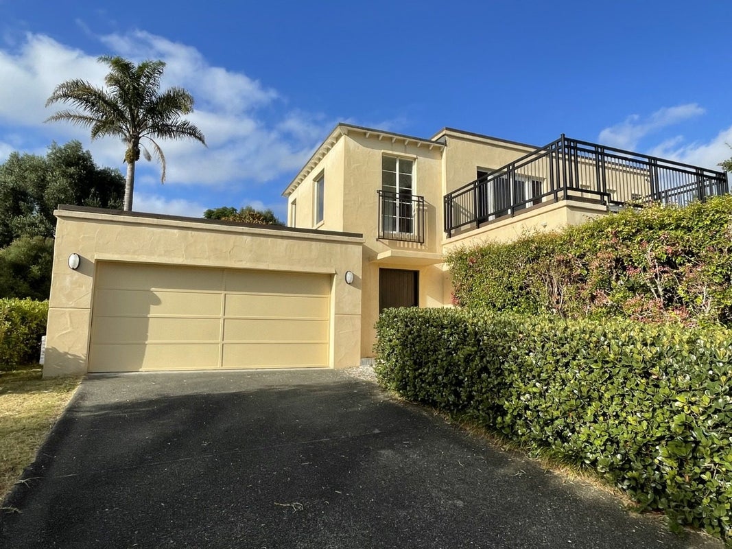 1 Widdison Place, Albany, Auckland - Carousel 1