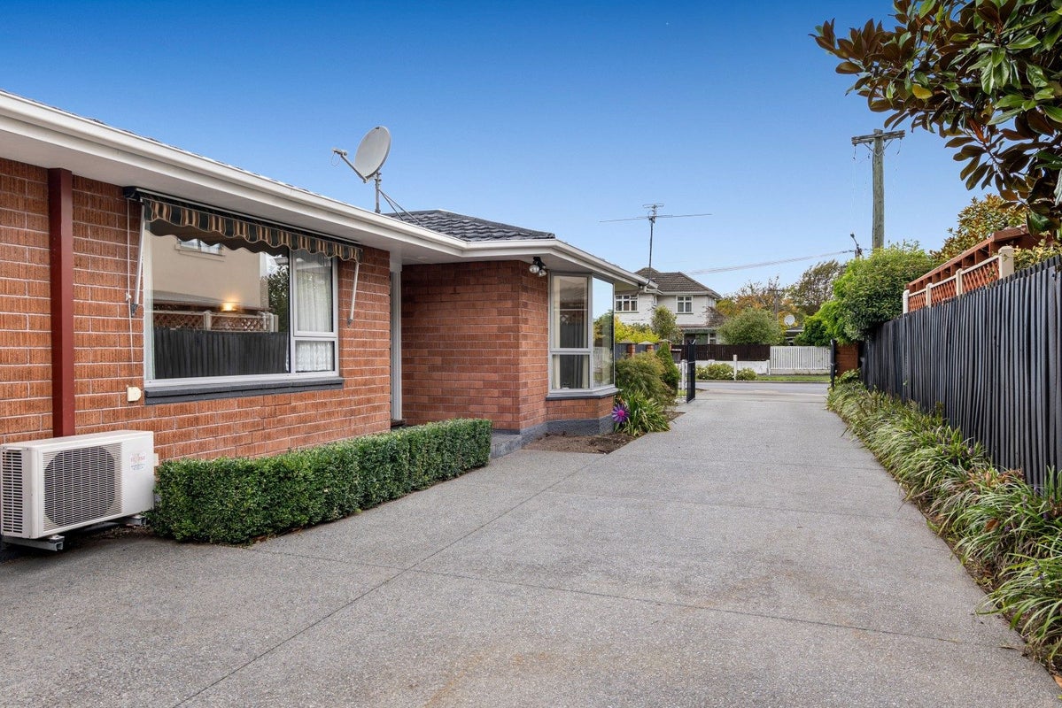 63 Mansfield Avenue, St Albans, Christchurch - Carousel 2