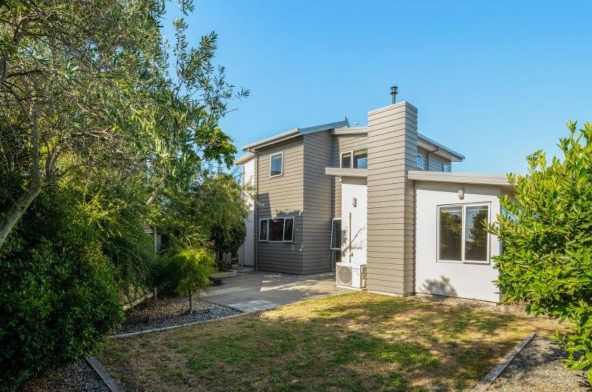 93 Redwood Street, Redwoodtown, Blenheim - Carousel 1