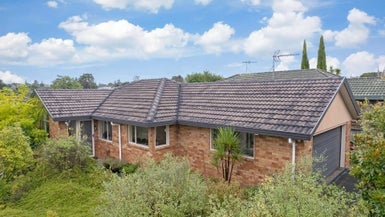 26 Copplestone Place, New Lynn, Auckland - Carousel 1
