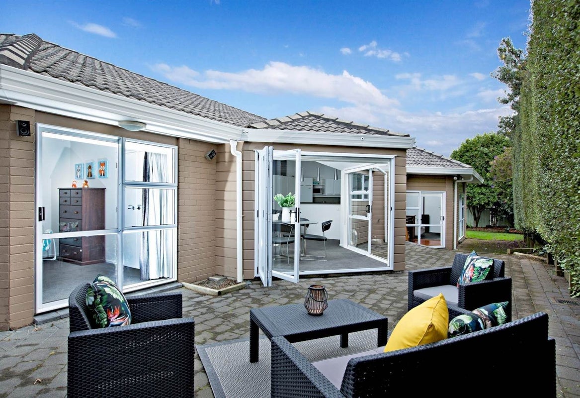 5 Ayrshire Place, Somerville, Manukau - Carousel 16