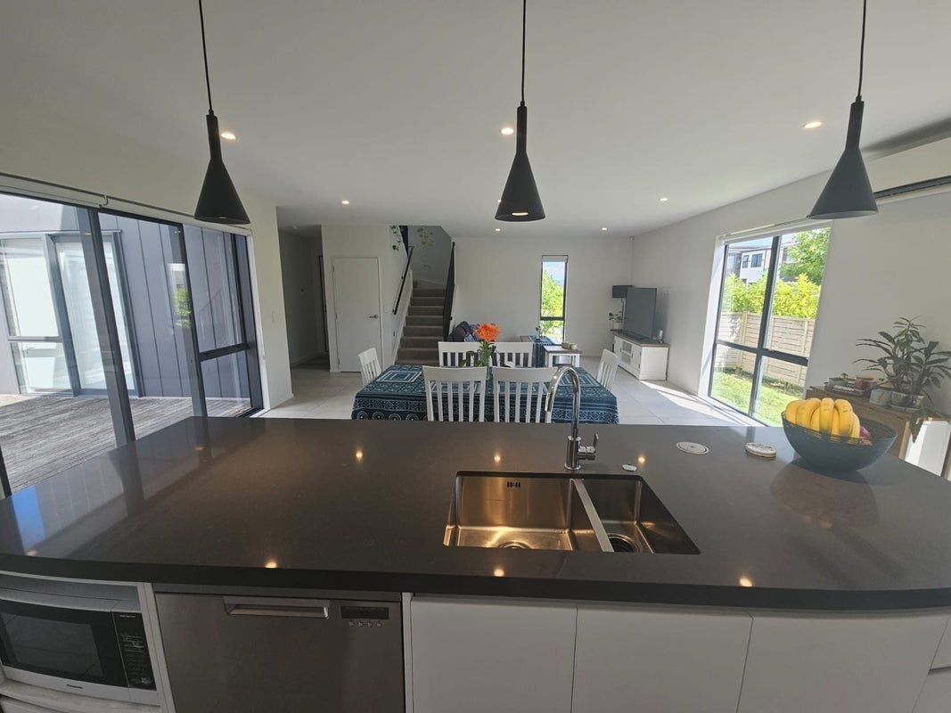 35 Lusitano Drive, Karaka, Papakura - Carousel 1