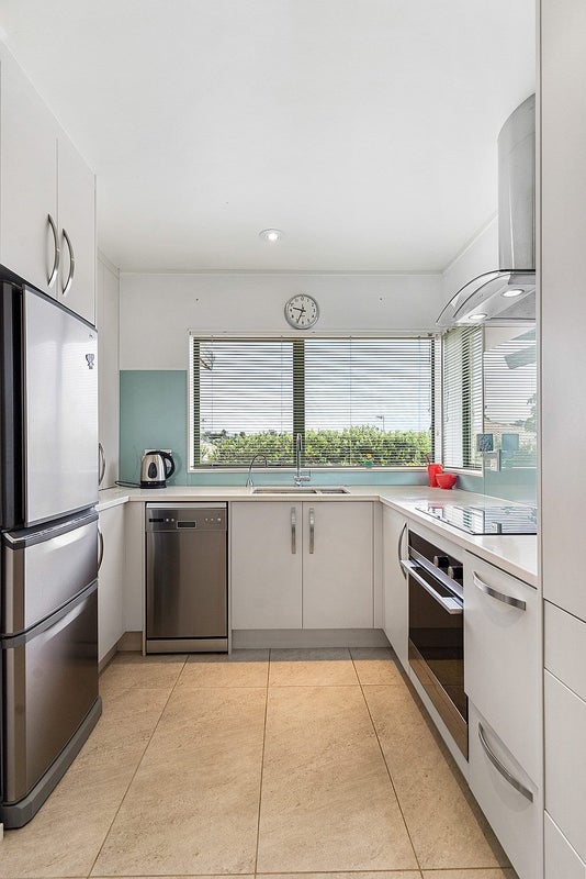 14 Imelda Road, Te Atatu Peninsula, Auckland - Carousel 18