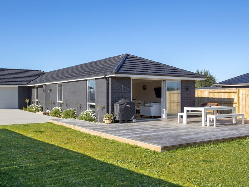 7 Maple Grove, Solway, Masterton - Carousel 20