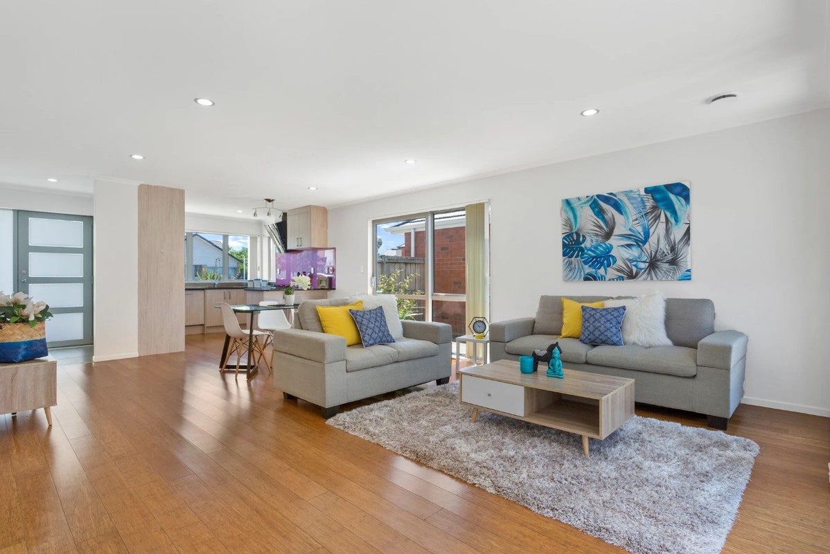 33 Whekau Drive, Takanini, Auckland - Carousel 2