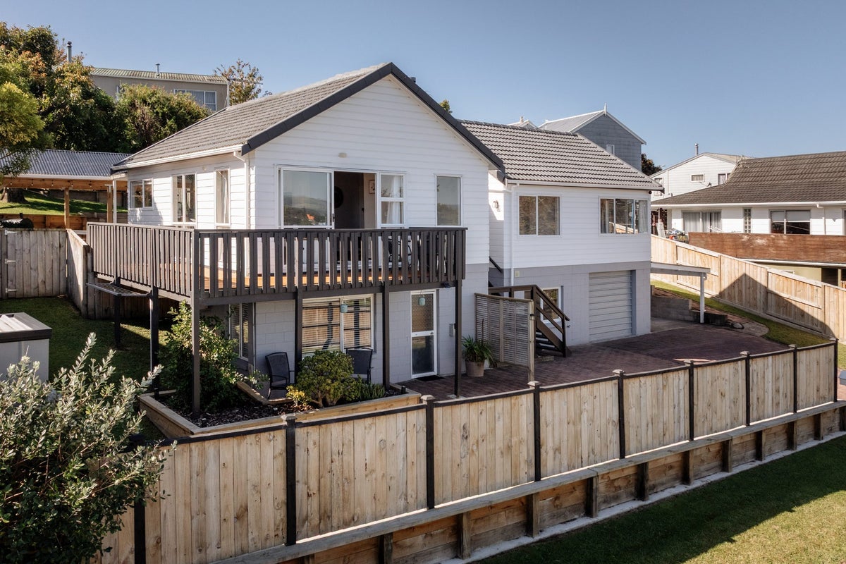 43 Westminster Drive, Bethlehem, Tauranga - Carousel 1