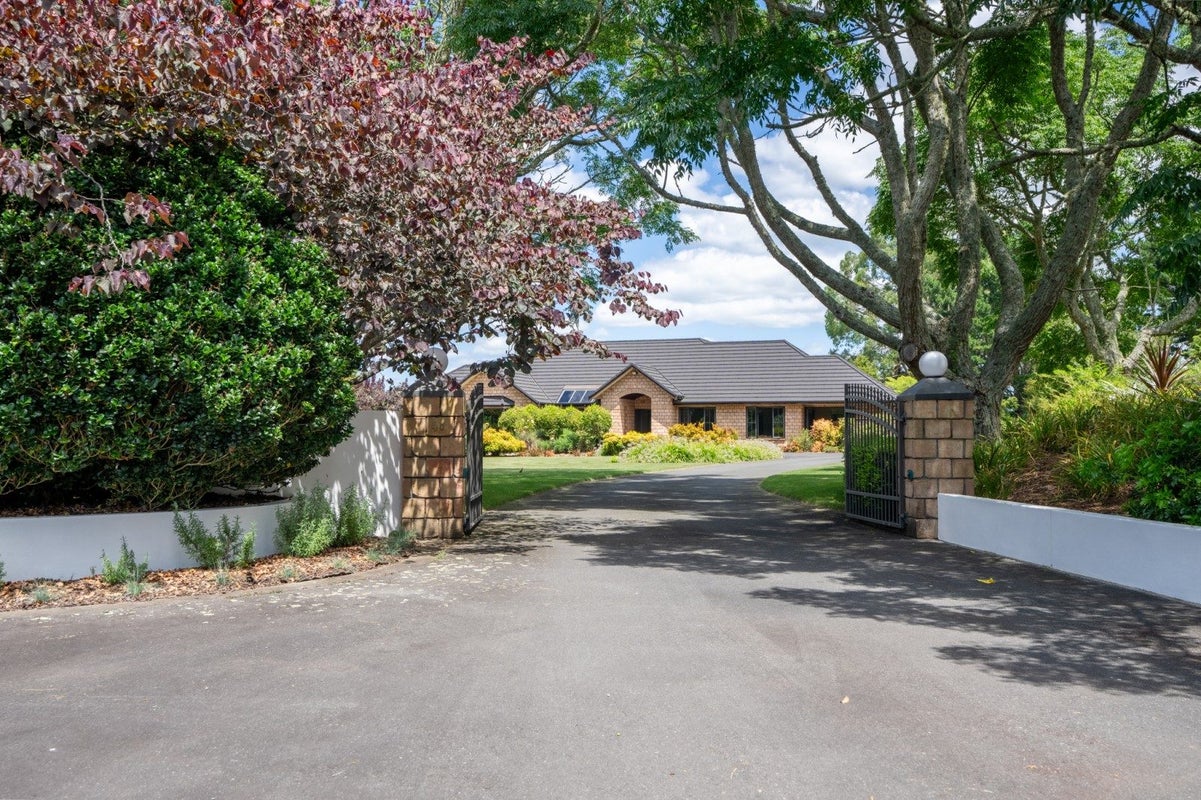 4C Olsen Close, Matangi, Hamilton - Carousel 1