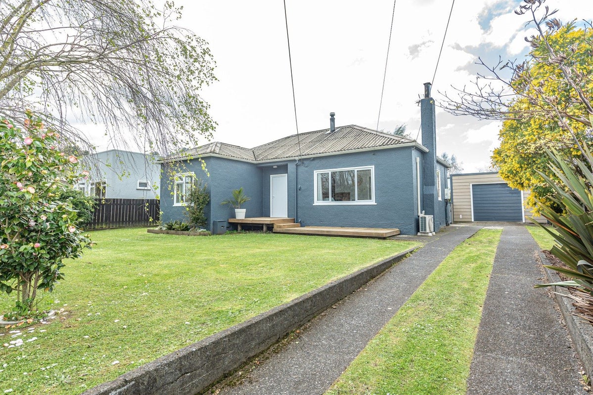 32 Stewart Street, Aramoho, Whanganui - Carousel 2