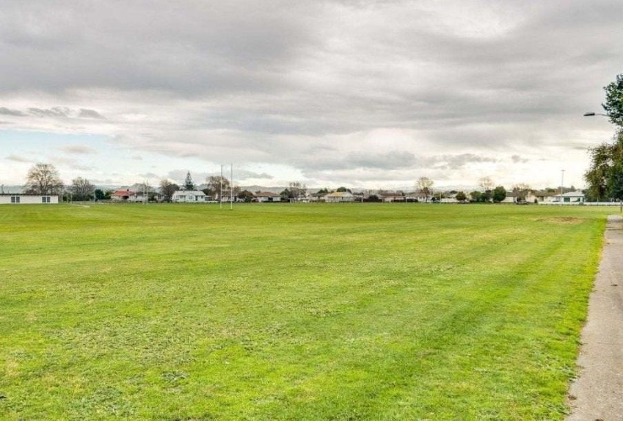 30 Hislop Avenue, Onekawa, Napier - Carousel 9