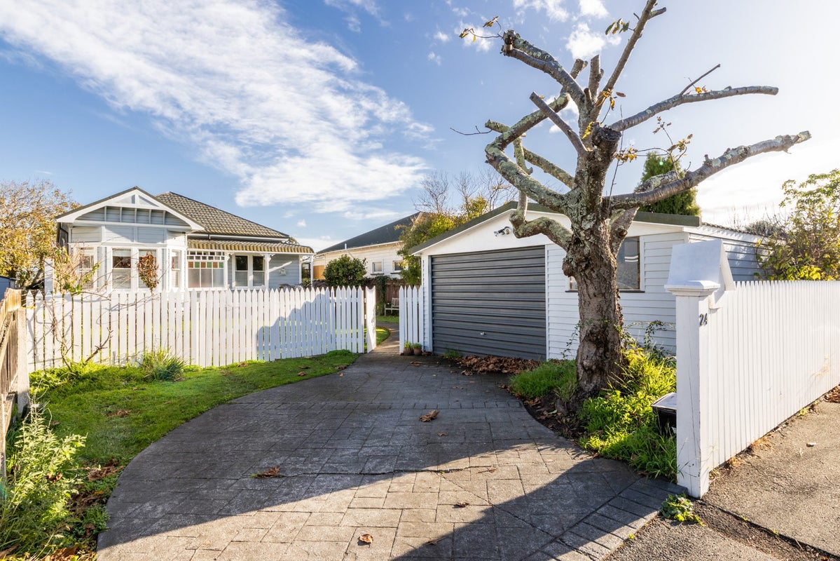 24 Nelson Crescent, Napier South, Napier, Hawke's Bay - Carousel 24