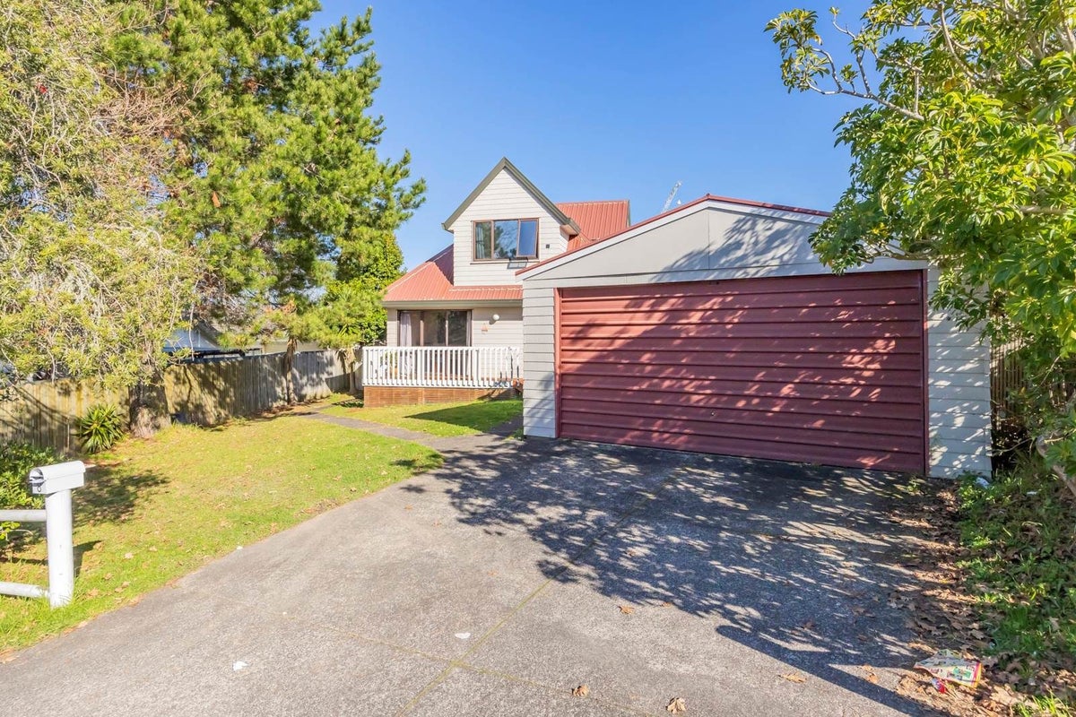 8 Wren Place, Unsworth Heights, Auckland - Carousel 1