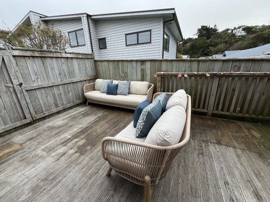13/32 Dr Taylor Terrace , Johnsonville, Wellington - Carousel 20