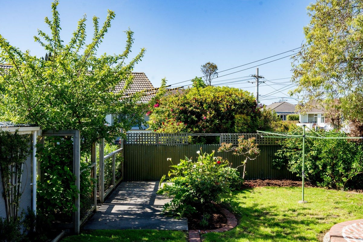 271 Macandrew Road, Forbury, Dunedin - Carousel 29