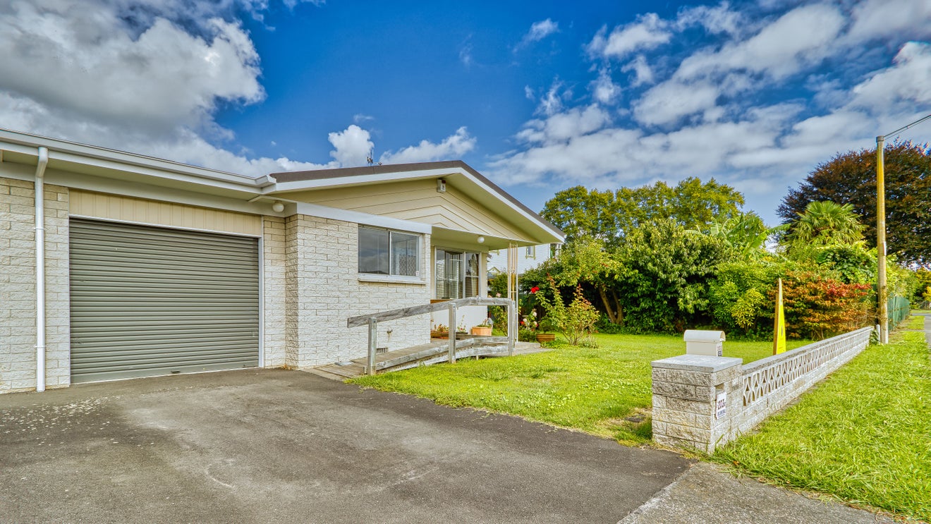 203A Pattison Road, Akina, Hastings - Carousel 1
