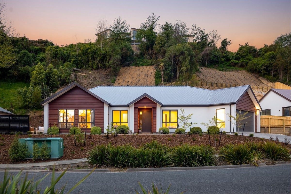 9 Sunningdale Drive, Stoke, Nelson - Carousel 1