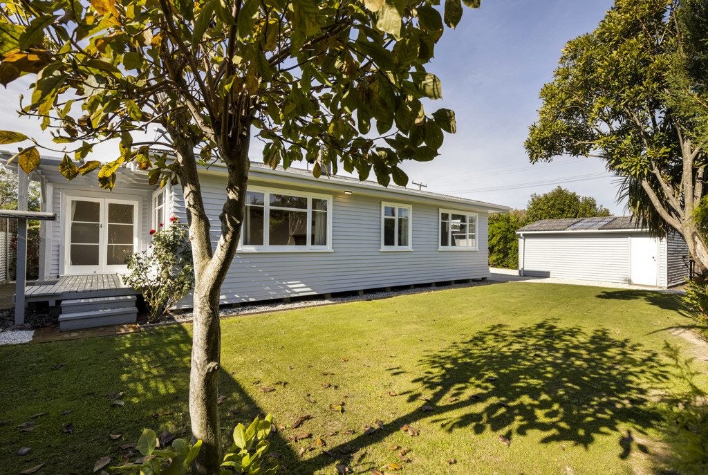 24 Lucas Street, Riversdale, Blenheim - Carousel 1