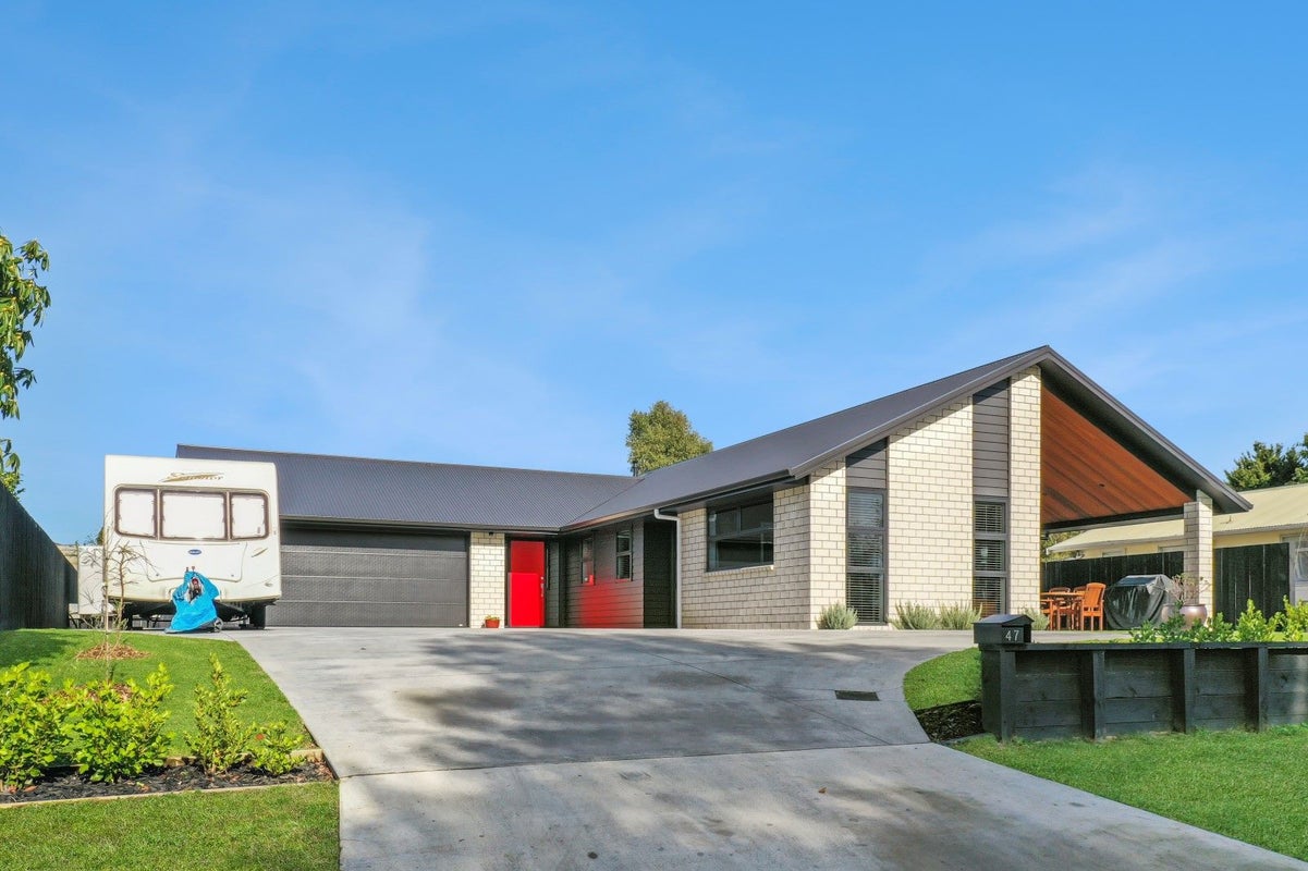 47 Herbert Street, Kihikihi, Te Awamutu - Carousel 1