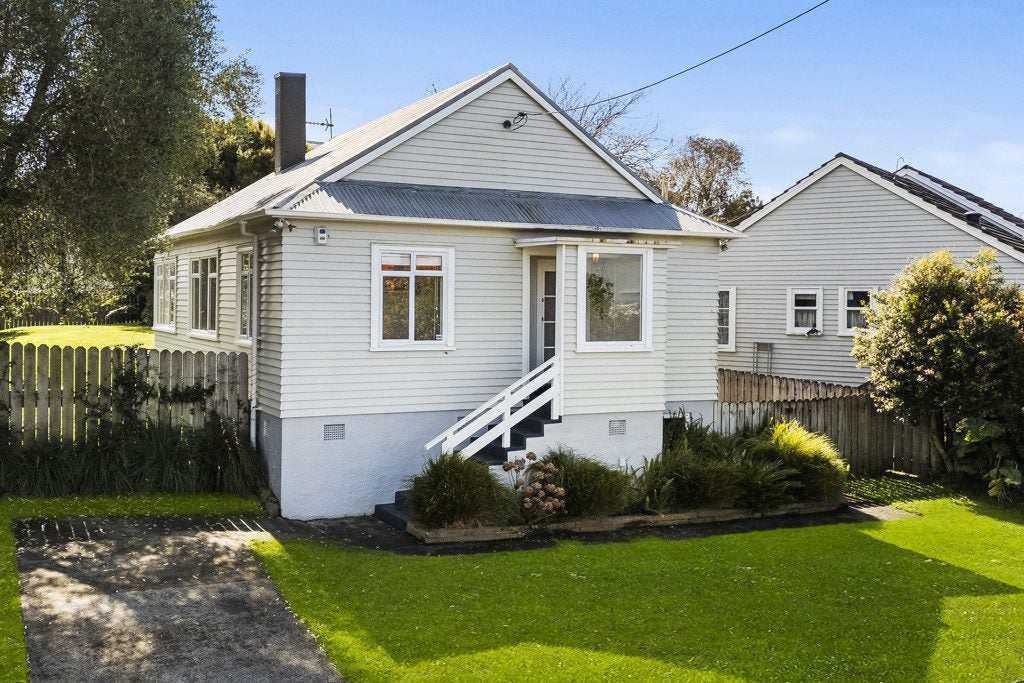 7 Paihia Road, Onehunga, Auckland - Carousel 2