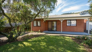 10 Winton Place, Atawhai, Nelson - Carousel 1