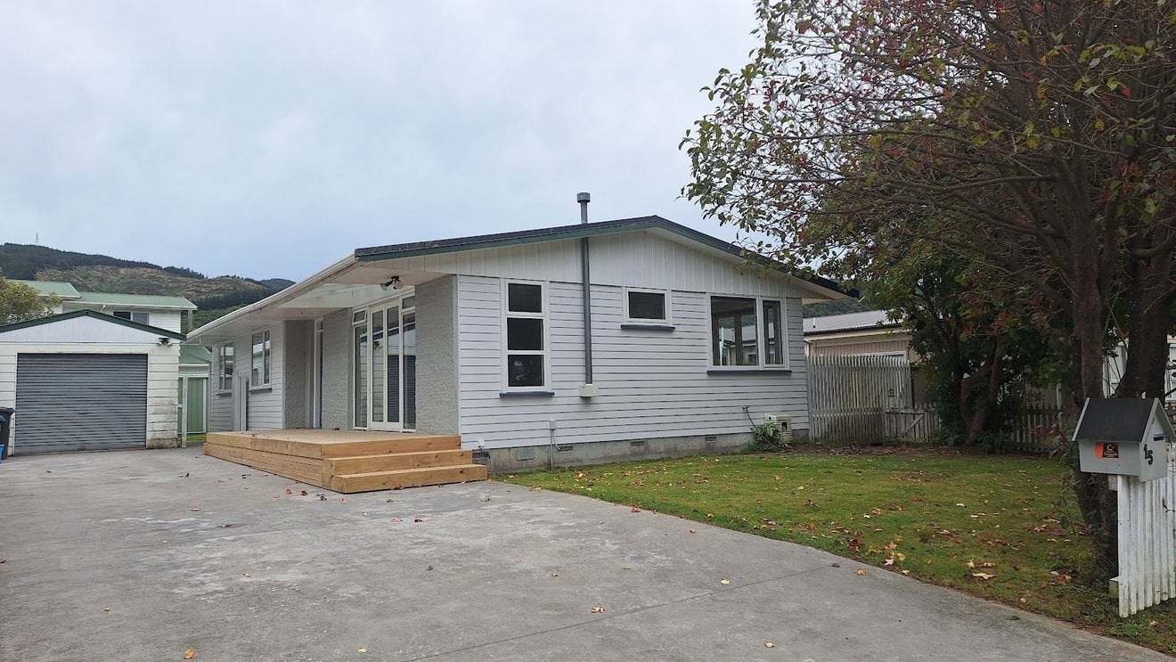 15 Matuku Street, Heretaunga, Upper Hutt - Carousel 1