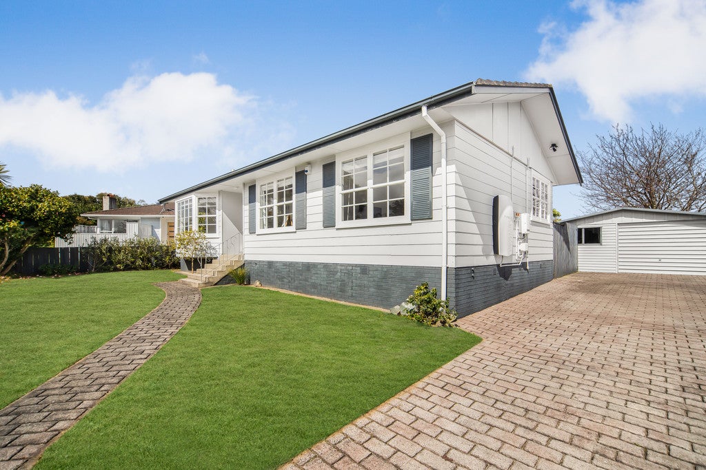 17 Aarts Avenue, Manurewa, Auckland - Carousel 1