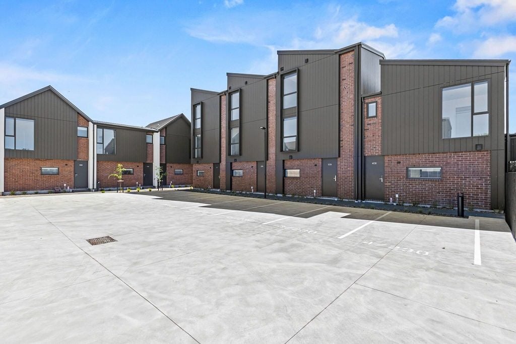 3/228 Blenheim Road, Riccarton, Christchurch - Carousel 2