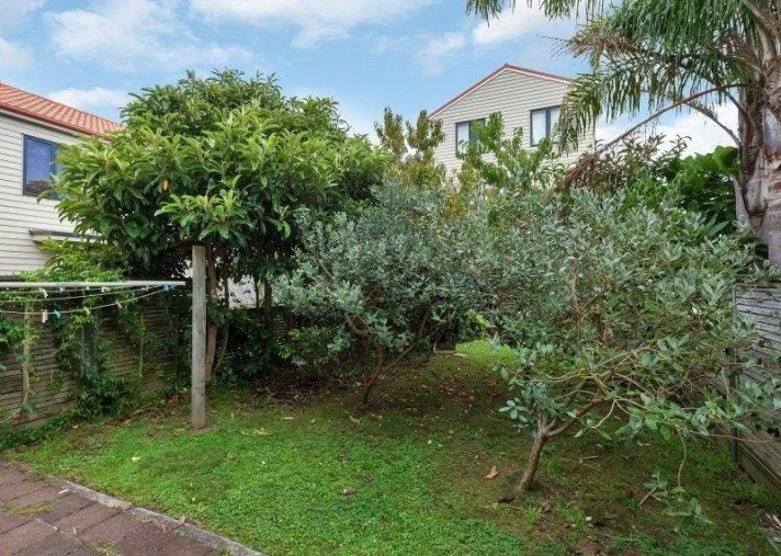 76/1 Ambrico Place, New Lynn, Auckland - Carousel 7