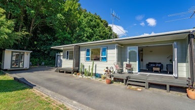 3/211 Nile Street East, Maitai, Nelson - Carousel 1