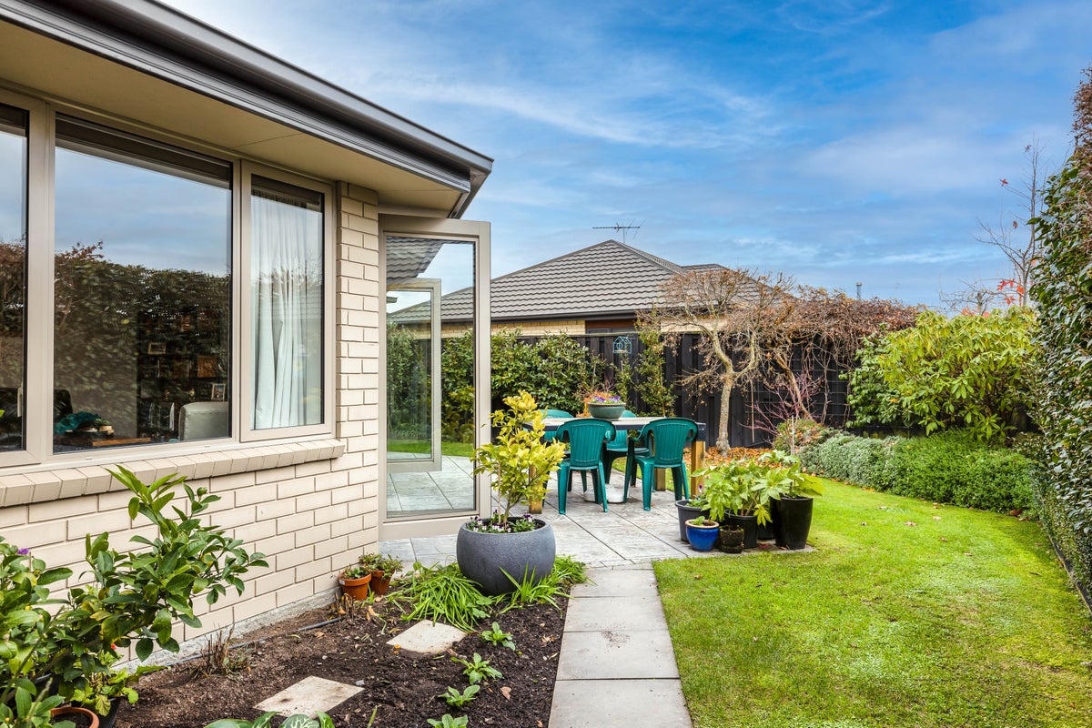 12 Mistral Road, Northwood, Christchurch - Carousel 19