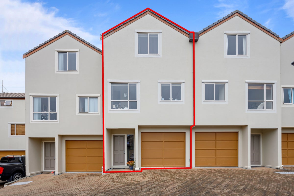 12/57 Gladstone Road, Northcote, Auckland - Carousel 2