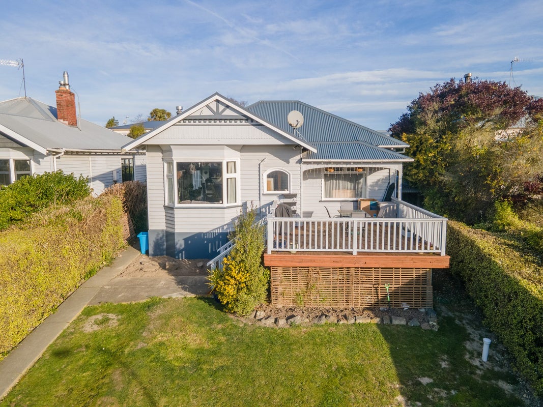 10 Clifton Terrace, West End, Timaru - Carousel 1