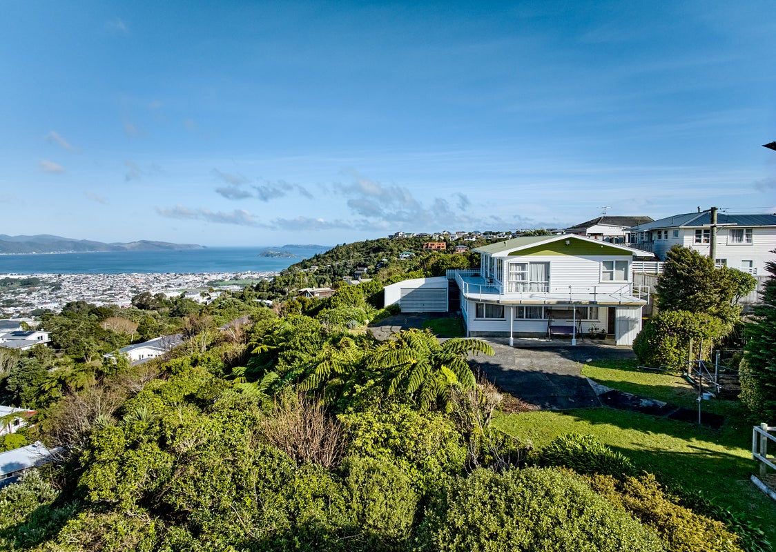 31 Pokohiwi Road, Normandale, Lower Hutt - Carousel 25