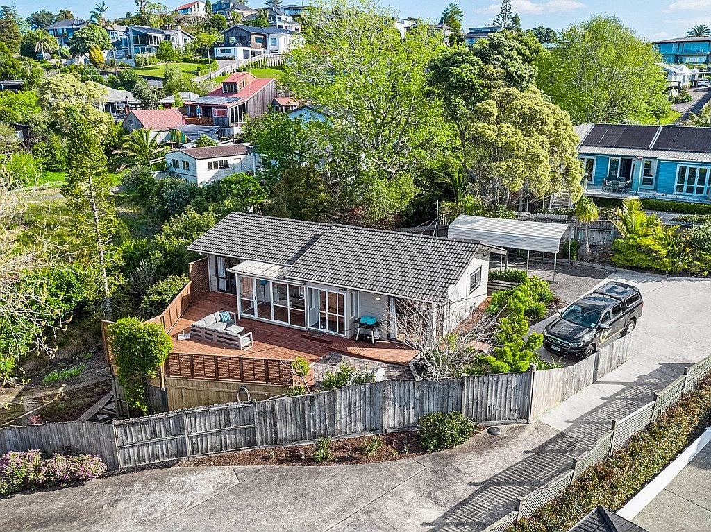 46A Pah Road, Cockle Bay, Auckland - Carousel 1