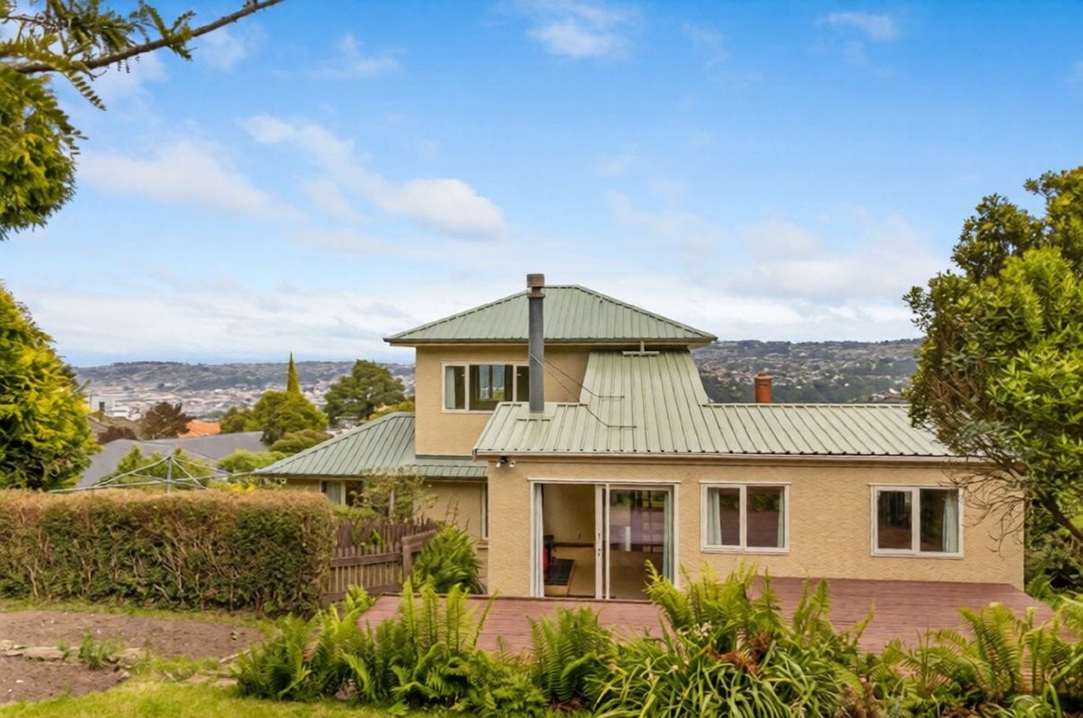 7 Northfield Avenue, Opoho, Dunedin - Carousel 2