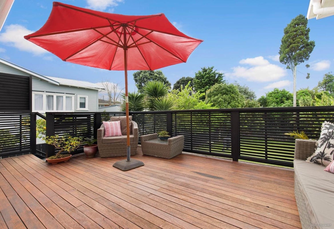24 Woodbine Avenue, Greenlane, Auckland - Carousel 1