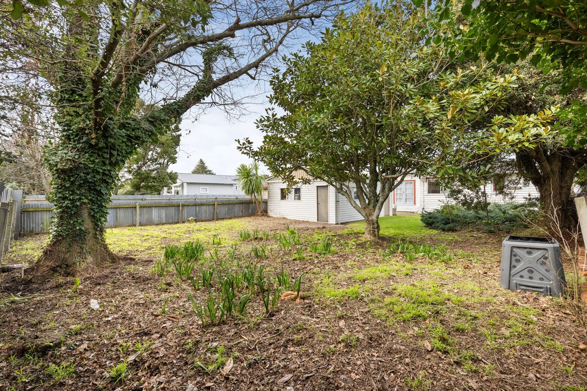 54 Miro Street, Takaro, Palmerston North, Manawatu / Whanganui - Carousel 30