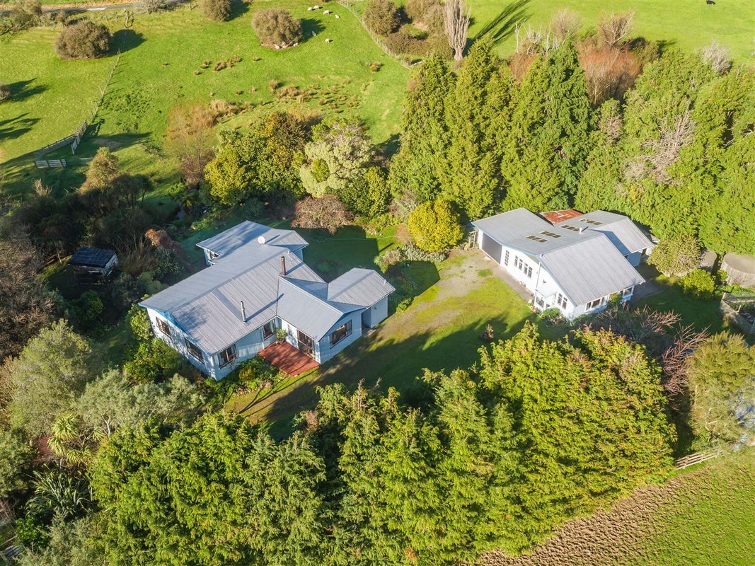 13 Mount Munro Road, Mauriceville - Carousel 40