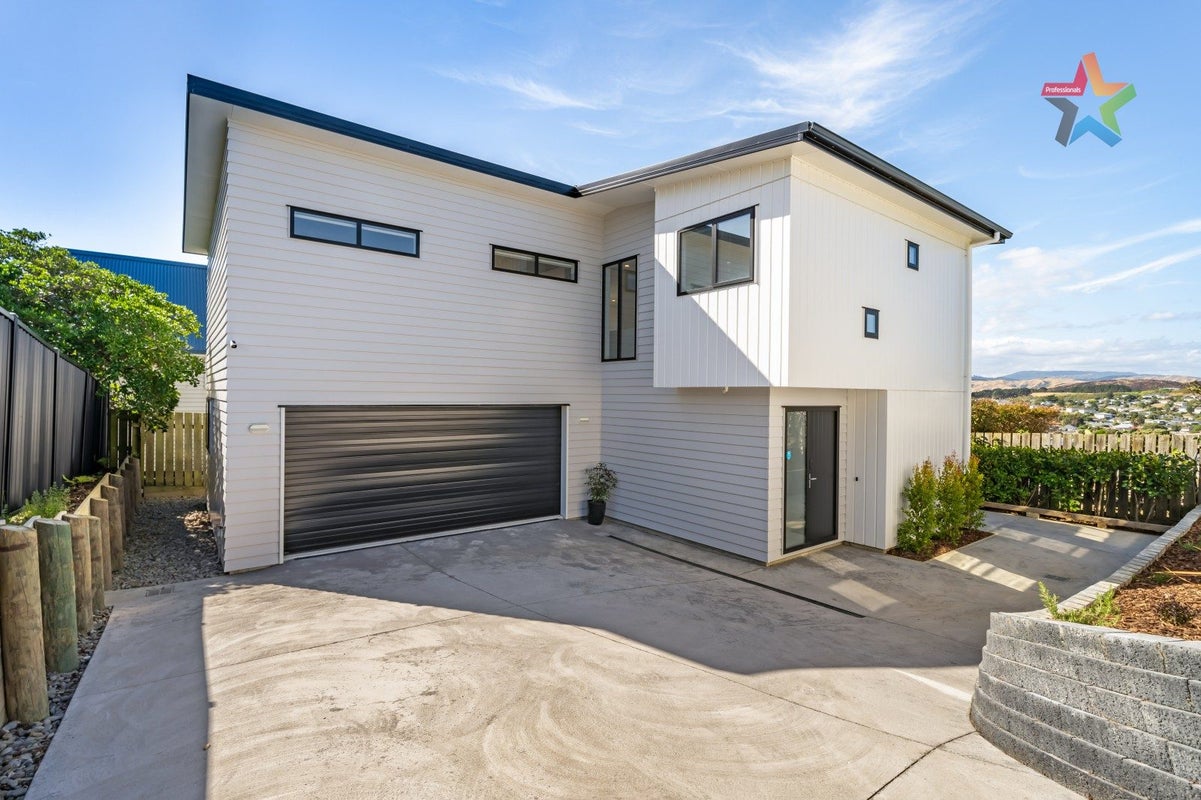 54A Matatiro Street, Titahi Bay, Porirua - Carousel 1