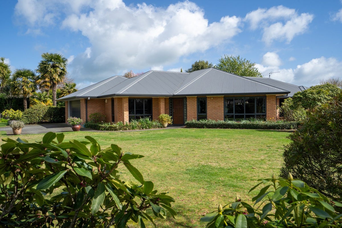 64 Cowley Drive, Leamington, Cambridge - Carousel 1