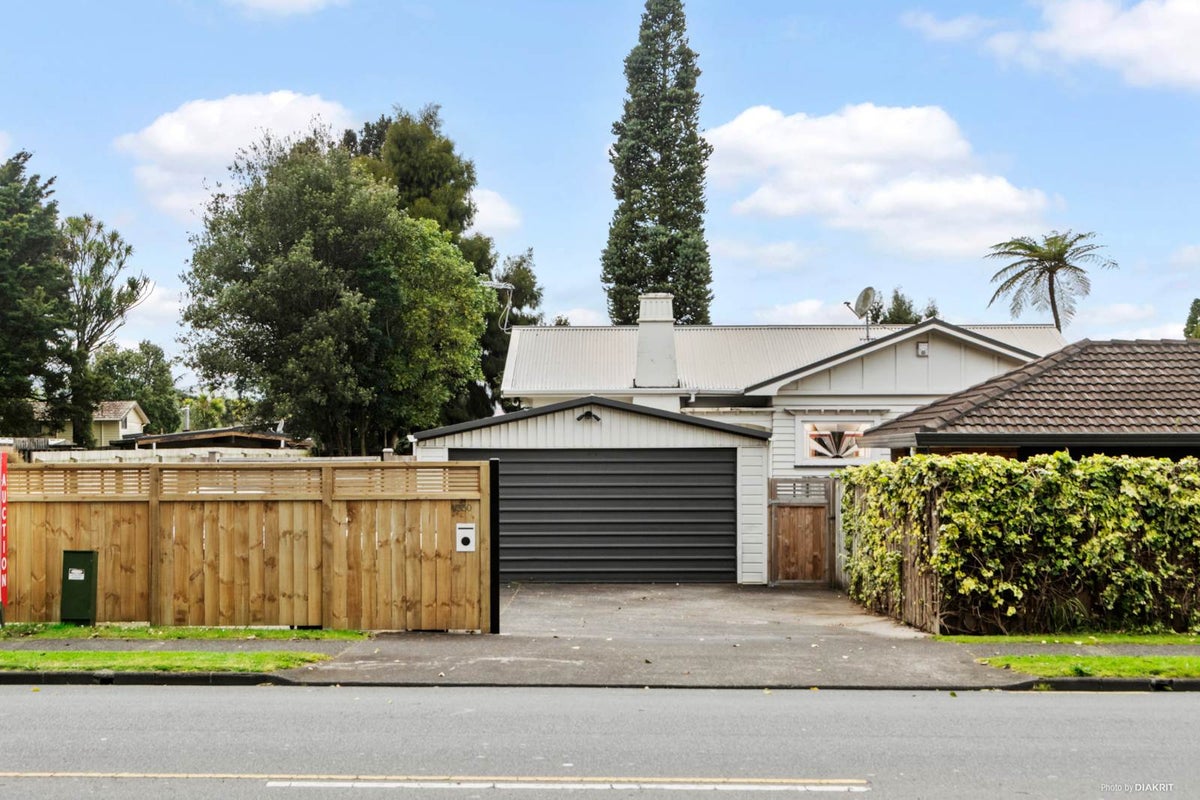 350 Great South Road, Opaheke, Papakura - Carousel 1