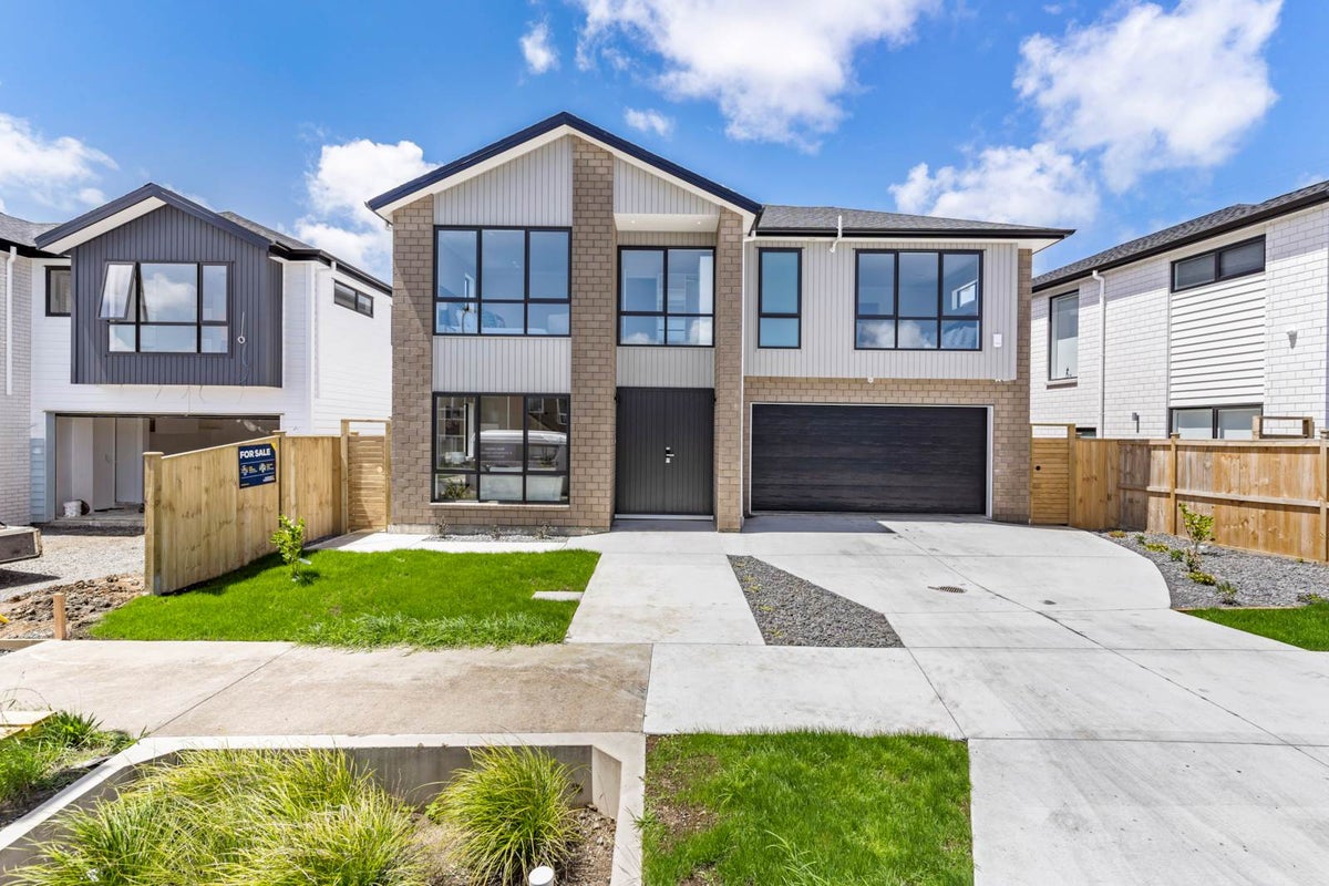 29 Bushfield Drive, Flat Bush, Auckland - Carousel 1